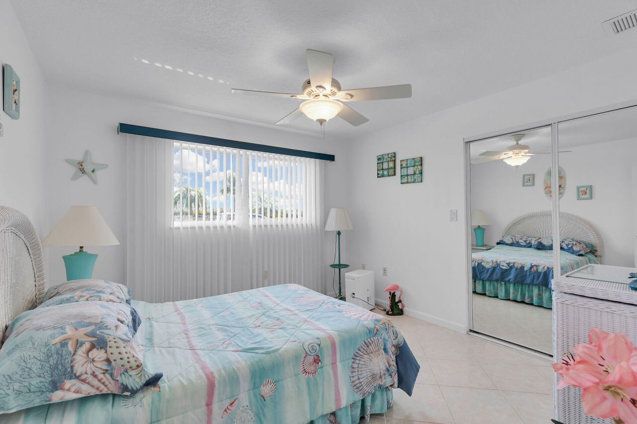 900 Shelter Bay Dr Ocean Drive, Key Colony, FL 33051 Photo
