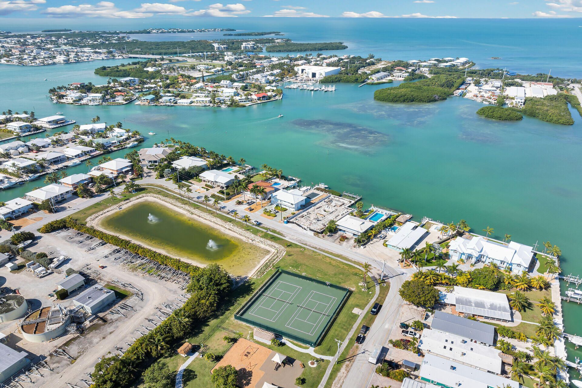 900 Shelter Bay Dr Ocean Drive, Key Colony, FL 33051 Photo