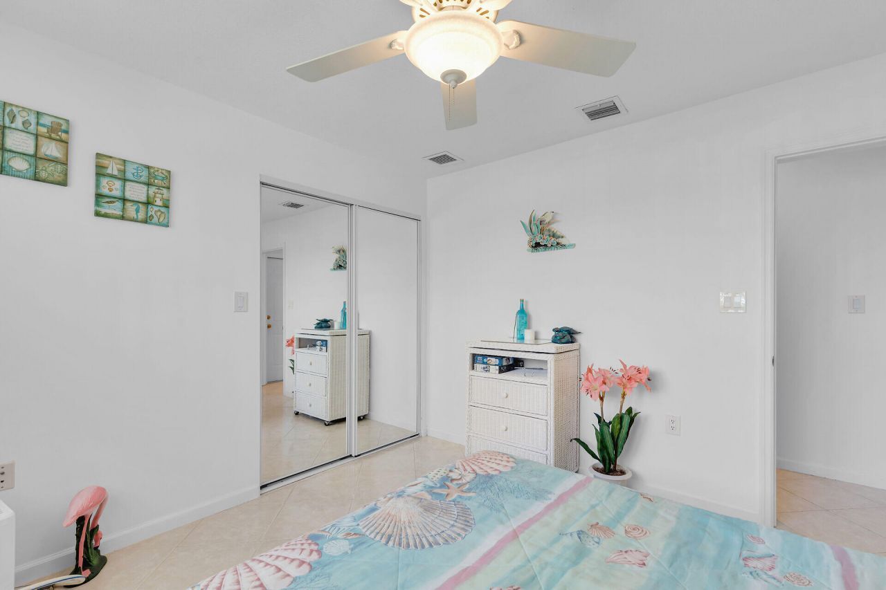 900 Shelter Bay Dr Ocean Drive, Key Colony, FL 33051 Photo