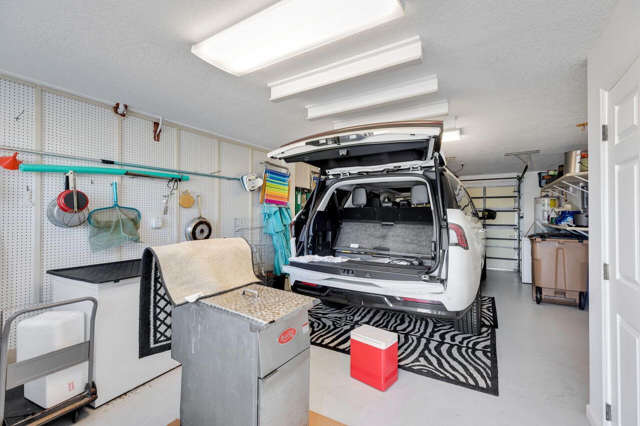 900 Shelter Bay Dr Ocean Drive, Key Colony, FL 33051 Photo