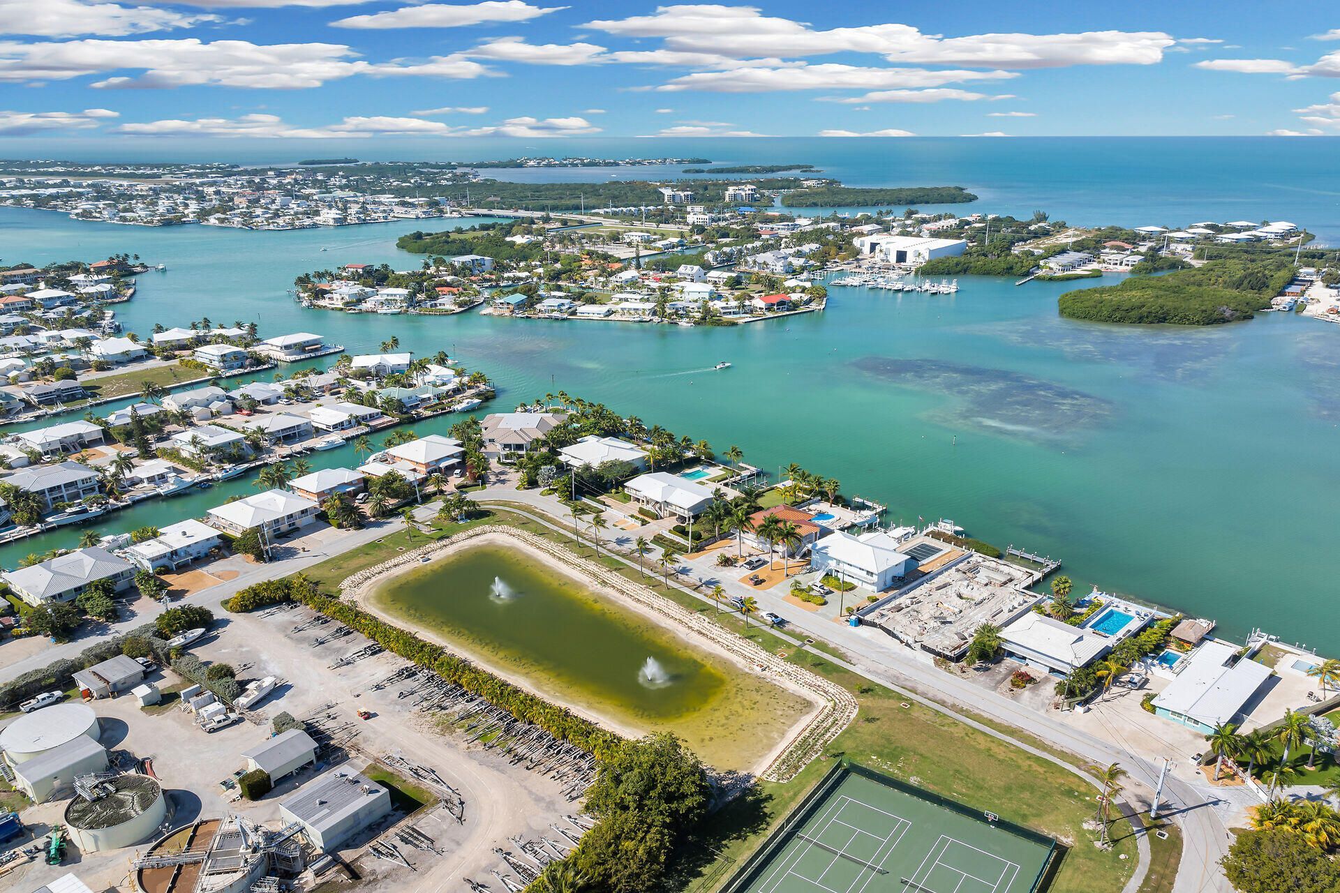 900 Shelter Bay Dr Ocean Drive, Key Colony, FL 33051 Photo
