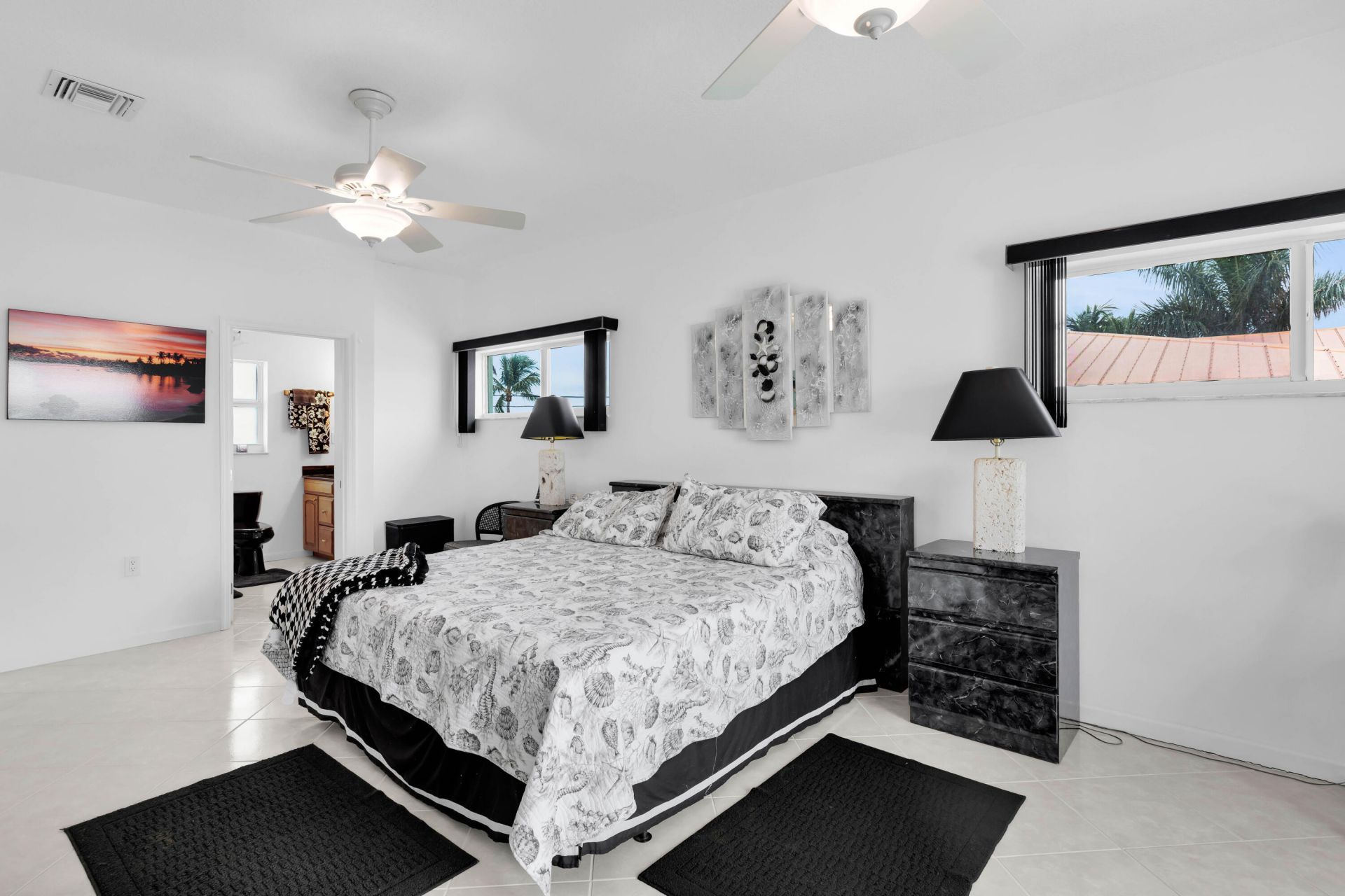 900 Shelter Bay Dr Ocean Drive, Key Colony, FL 33051 Photo