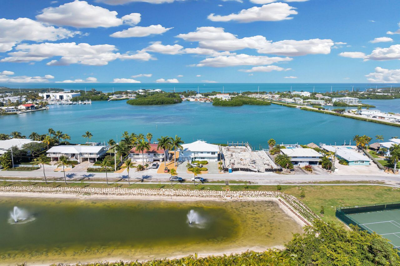 900 Shelter Bay Dr Ocean Drive, Key Colony, FL 33051 Photo