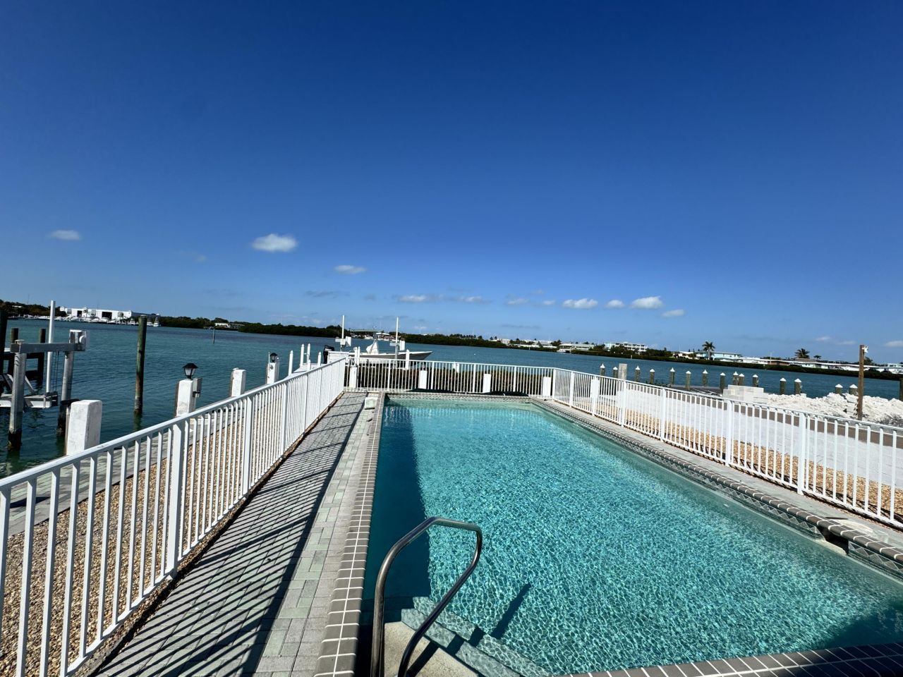 900 Shelter Bay Dr Ocean Drive, Key Colony, FL 33051 Photo