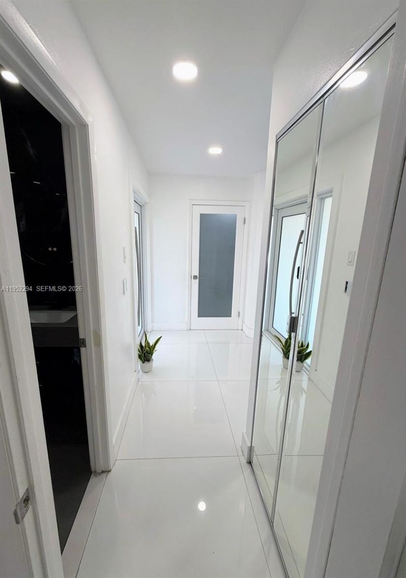 1100 SW 109th Ave, Pembroke Pines, FL 33025 Photo