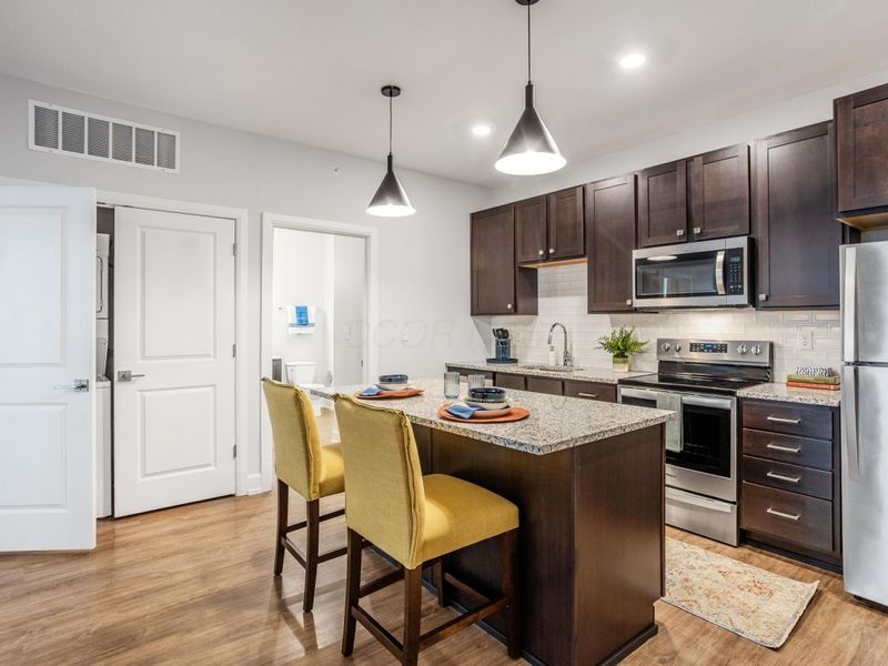 1020 Lusso Avenue, Unit 208, Columbus, OH 43201 Photo 16