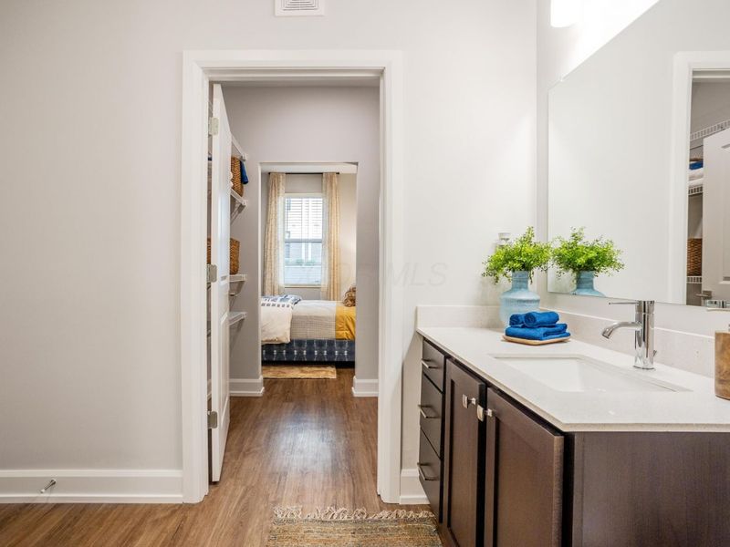 1020 Lusso Avenue, Unit 208, Columbus, OH 43201 Photo 22