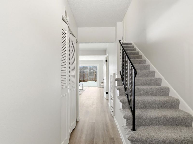 2375 Woodbrook Circle N, Unit 128, Columbus, OH 43223 Photo 10