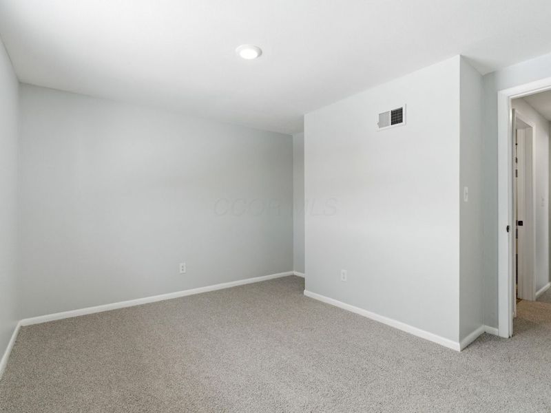 2375 Woodbrook Circle N, Unit 128, Columbus, OH 43223 Photo 14