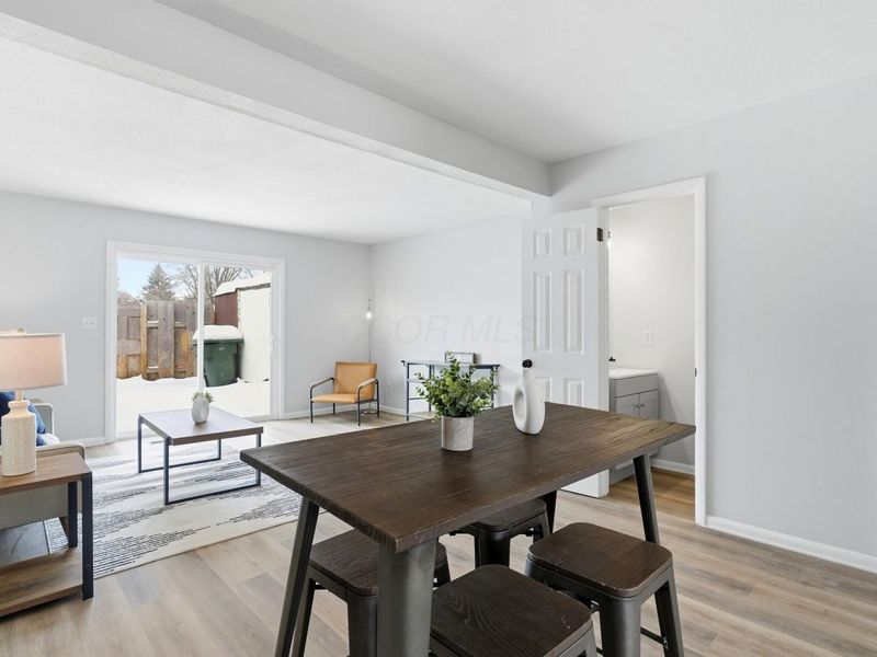 2375 Woodbrook Circle N, Unit 128, Columbus, OH 43223 Photo 2