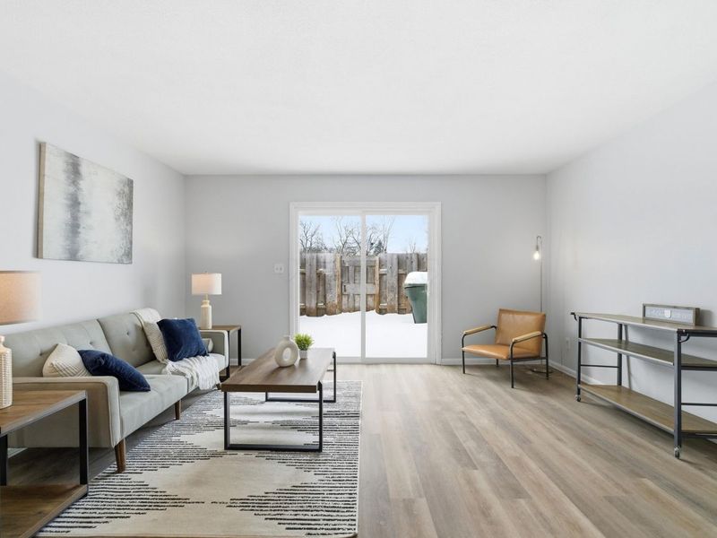 2375 Woodbrook Circle N, Unit 128, Columbus, OH 43223 Photo 3