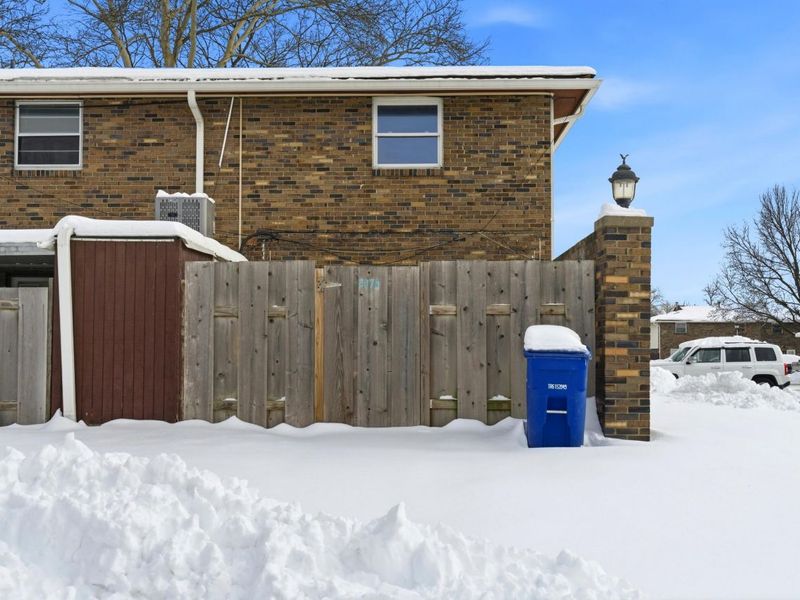 2375 Woodbrook Circle N, Unit 128, Columbus, OH 43223 Photo 8