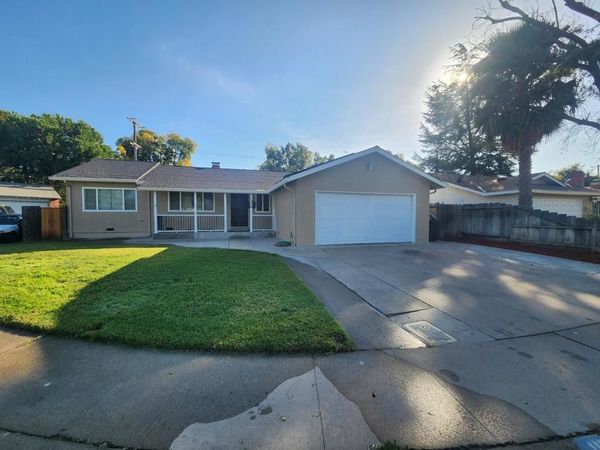 1534 Bay Meadows Drive, Modesto, CA 95350