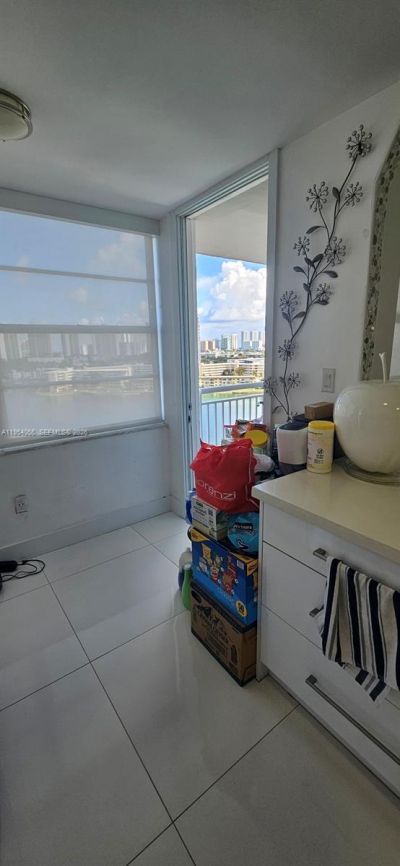 18041 Biscayne Blvd, Unit 1405, Aventura, FL 33160 Photo
