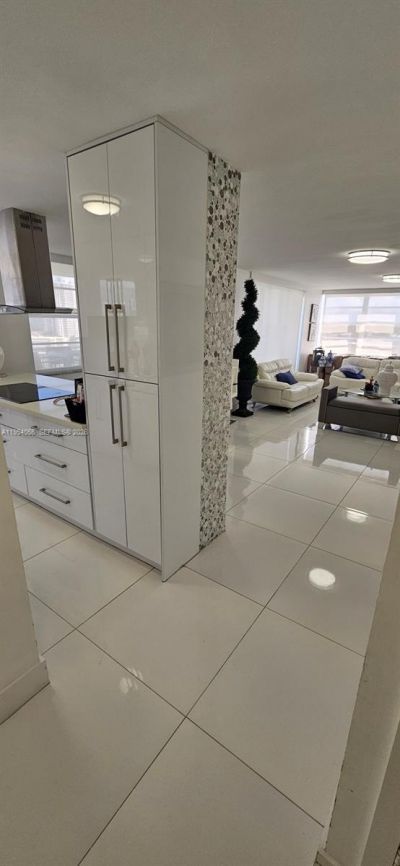 18041 Biscayne Blvd, Unit 1405, Aventura, FL 33160 Photo