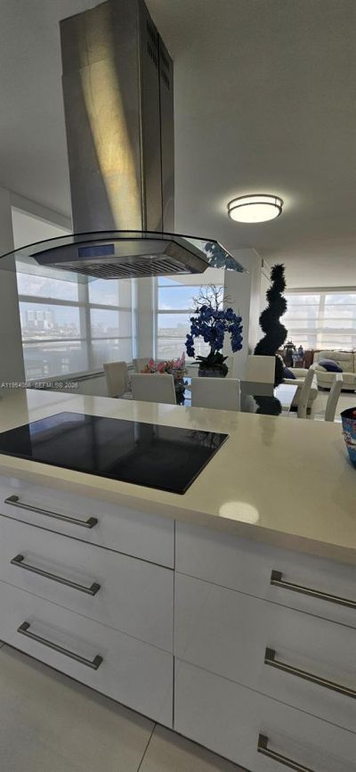 18041 Biscayne Blvd, Unit 1405, Aventura, FL 33160 Photo