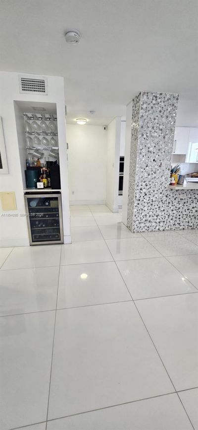 18041 Biscayne Blvd, Unit 1405, Aventura, FL 33160 Photo