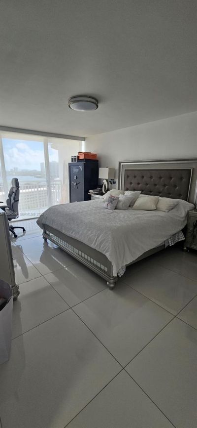 18041 Biscayne Blvd, Unit 1405, Aventura, FL 33160 Photo