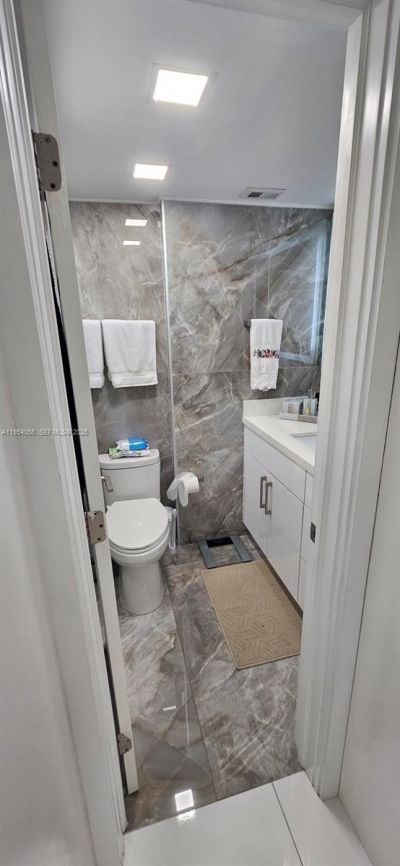 18041 Biscayne Blvd, Unit 1405, Aventura, FL 33160 Photo