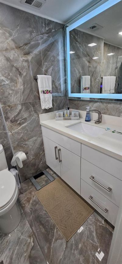 18041 Biscayne Blvd, Unit 1405, Aventura, FL 33160 Photo