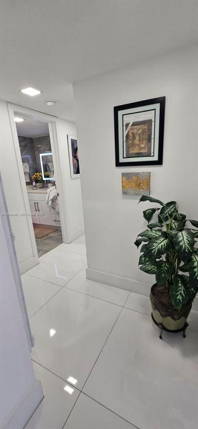 18041 Biscayne Blvd, Unit 1405, Aventura, FL 33160 Photo