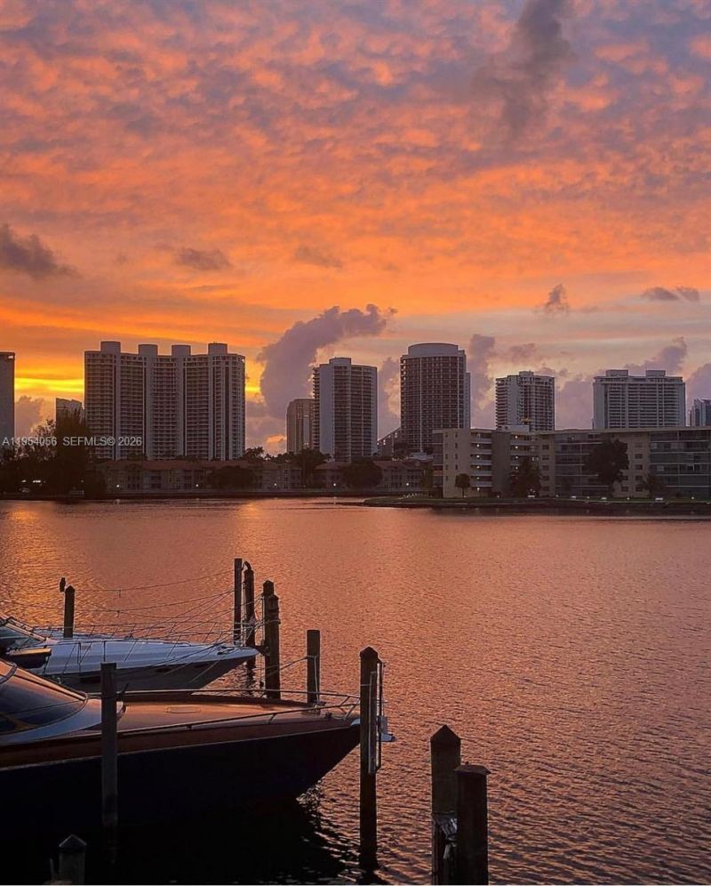 18041 Biscayne Blvd, Unit 1405, Aventura, FL 33160 Photo