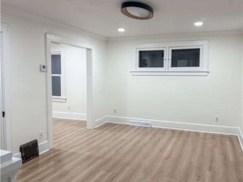 321 W Wood Street W, Lowellville, OH 44436 Photo 5