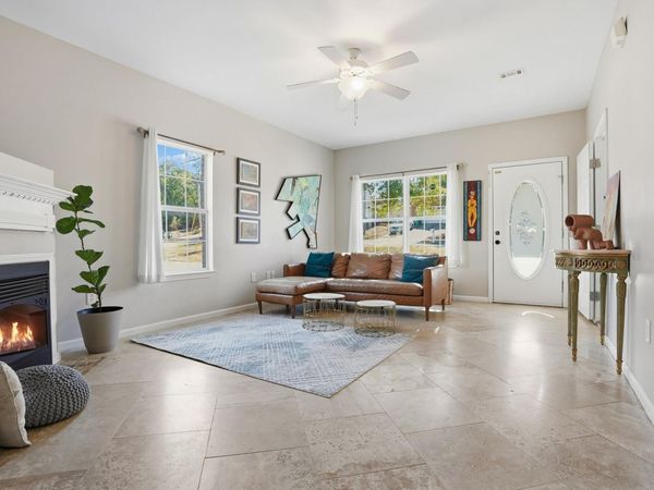 2457 S Lakeview Drive, Crestview, FL 32536