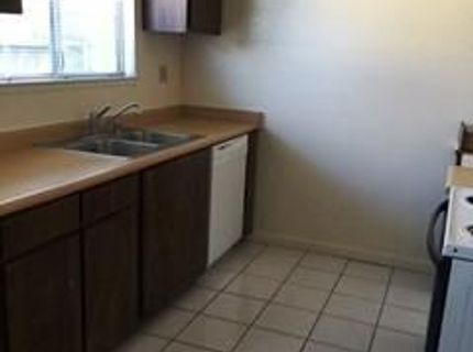 8964-8966 Laguna Vista Ct, Elk Grove, CA 95624 Photo