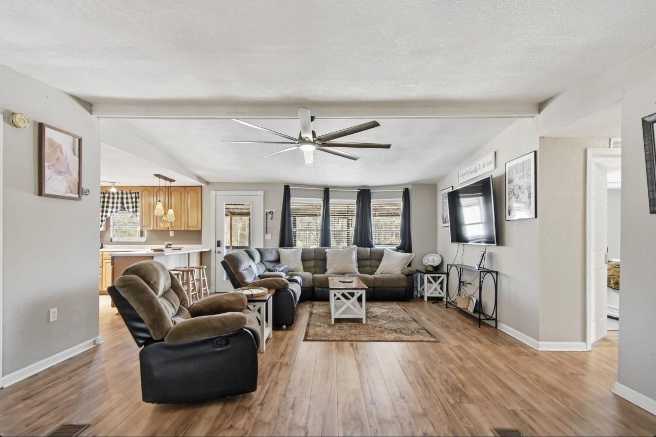 933 NE Fir Street, Pinetta, FL 00000 Photo