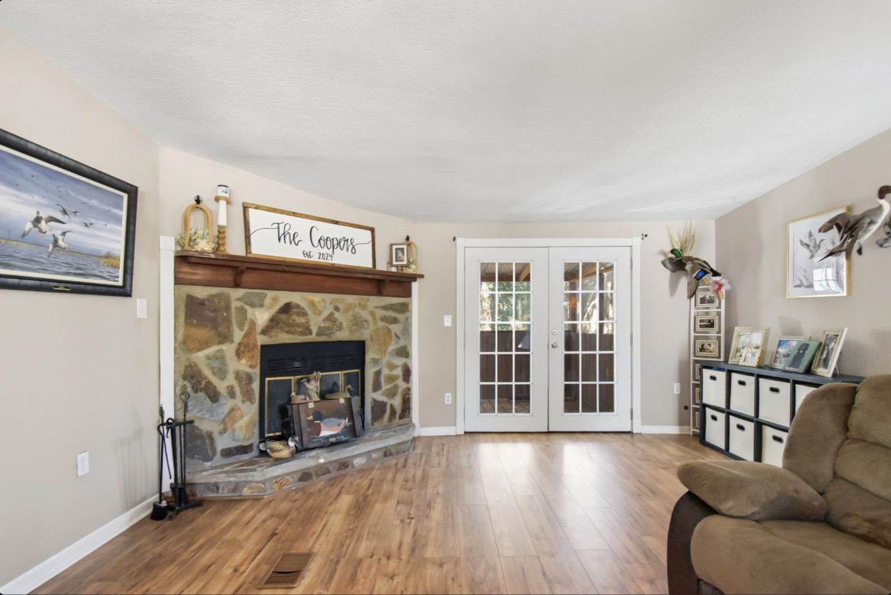 933 NE Fir Street, Pinetta, FL 00000 Photo