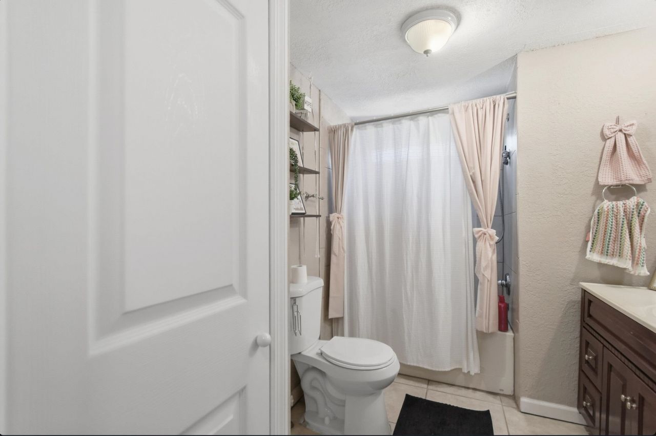 933 NE Fir Street, Pinetta, FL 00000 Photo