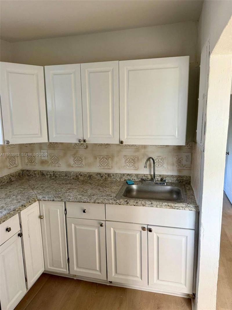 413 NW 63rd St, Miami, FL 33150 Photo