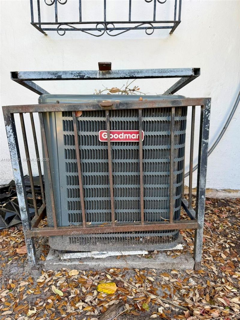 413 NW 63rd St, Miami, FL 33150 Photo