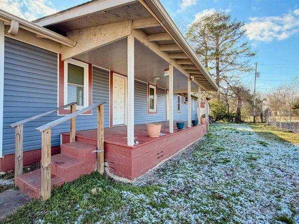 807 N Madison Street, Athens, AL 35611