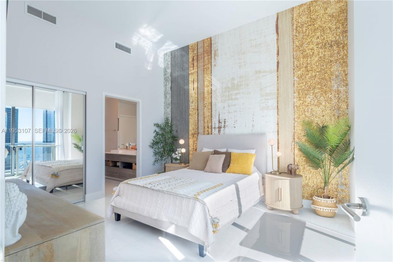 1100 S Miami Ave, Unit 4203, Miami, FL 33130 Photo