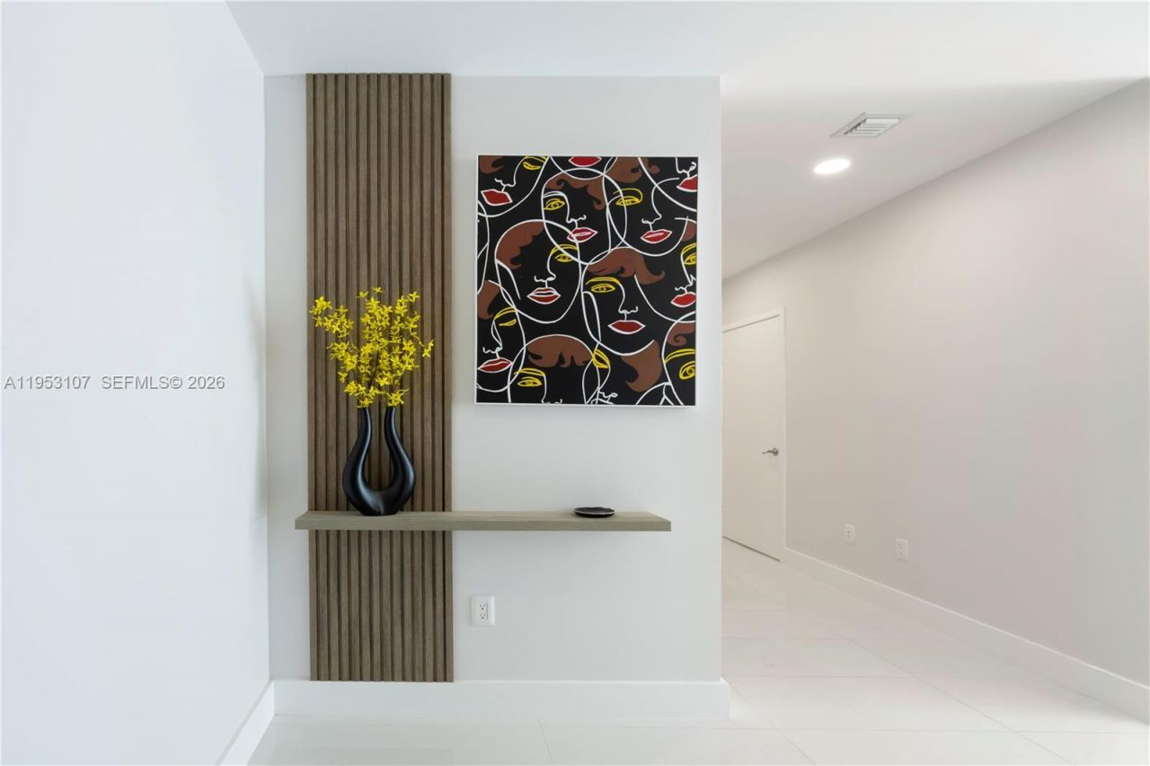 1100 S Miami Ave, Unit 4203, Miami, FL 33130 Photo