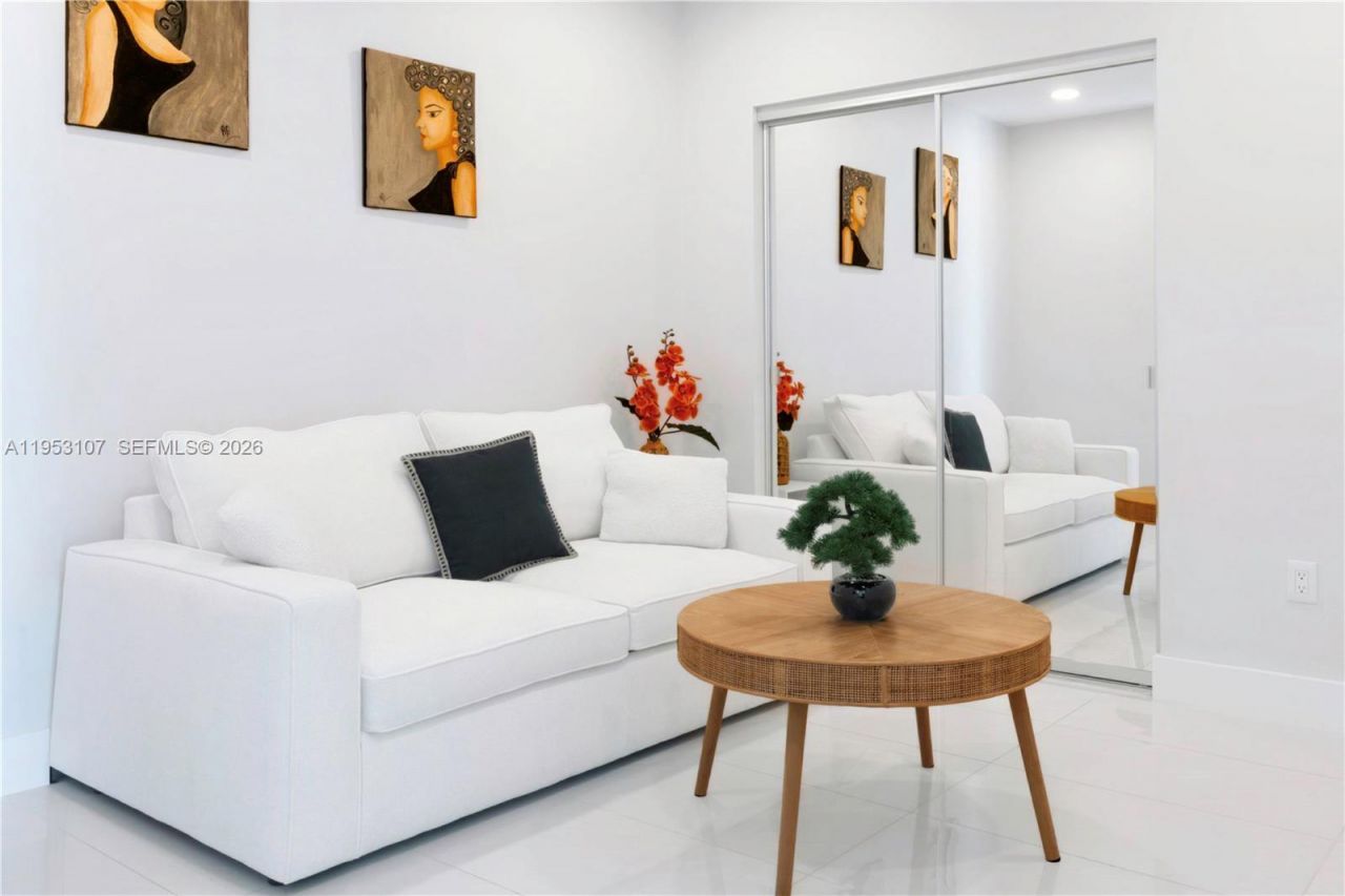 1100 S Miami Ave, Unit 4203, Miami, FL 33130 Photo