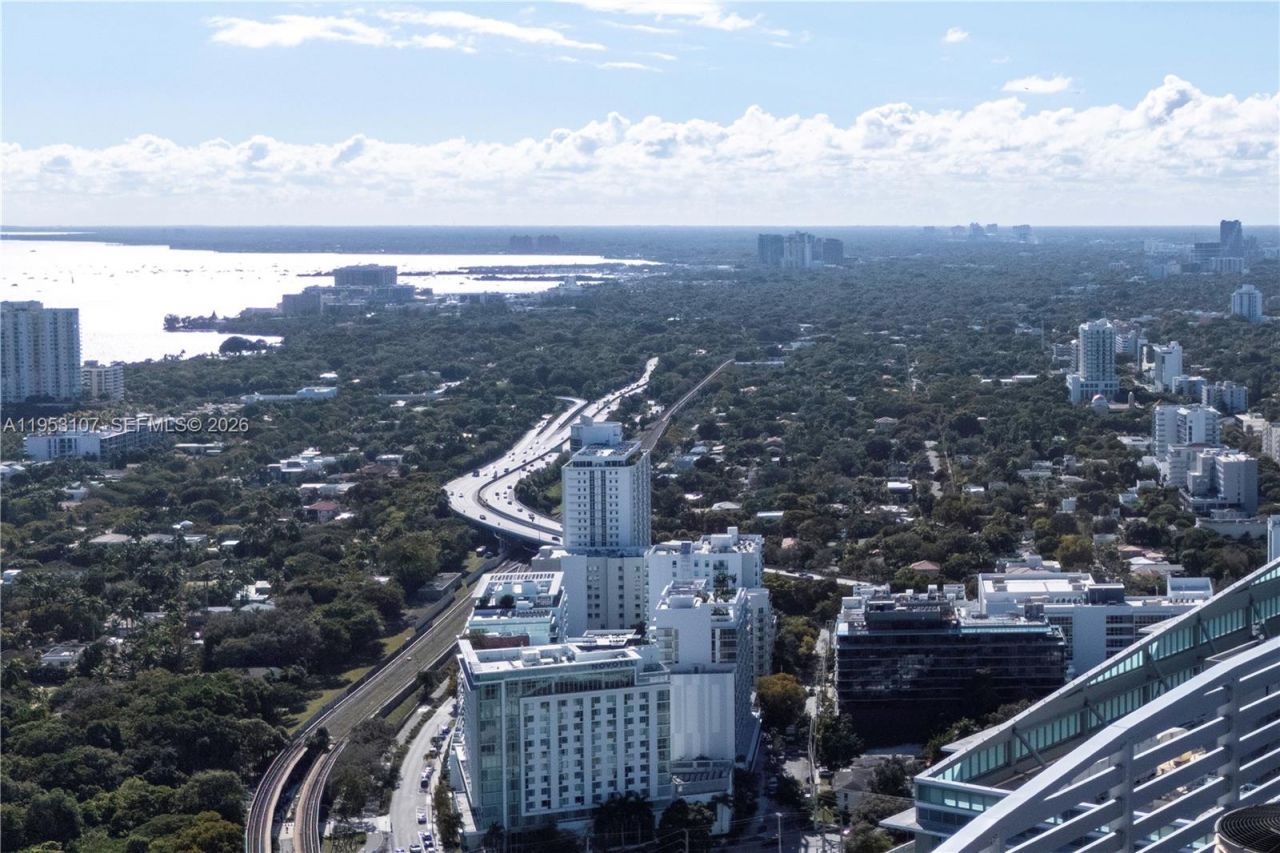 1100 S Miami Ave, Unit 4203, Miami, FL 33130 Photo