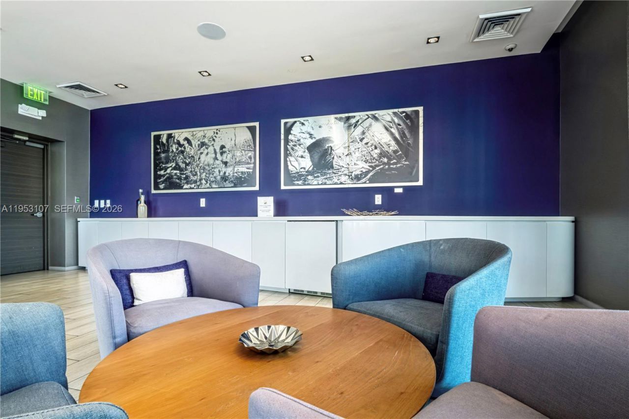 1100 S Miami Ave, Unit 4203, Miami, FL 33130 Photo