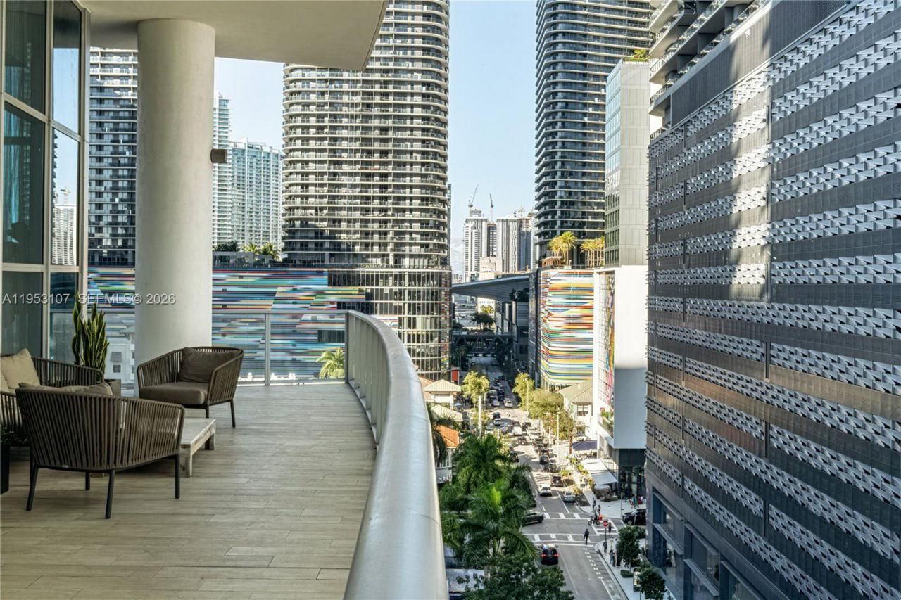 1100 S Miami Ave, Unit 4203, Miami, FL 33130 Photo