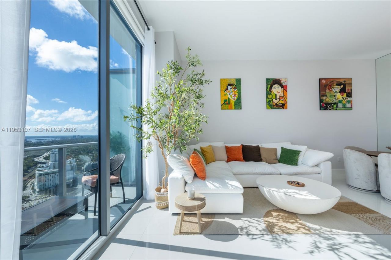 1100 S Miami Ave, Unit 4203, Miami, FL 33130 Photo