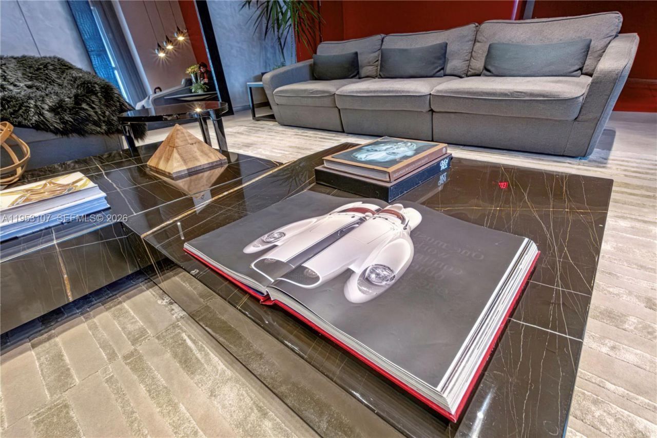 1100 S Miami Ave, Unit 4203, Miami, FL 33130 Photo