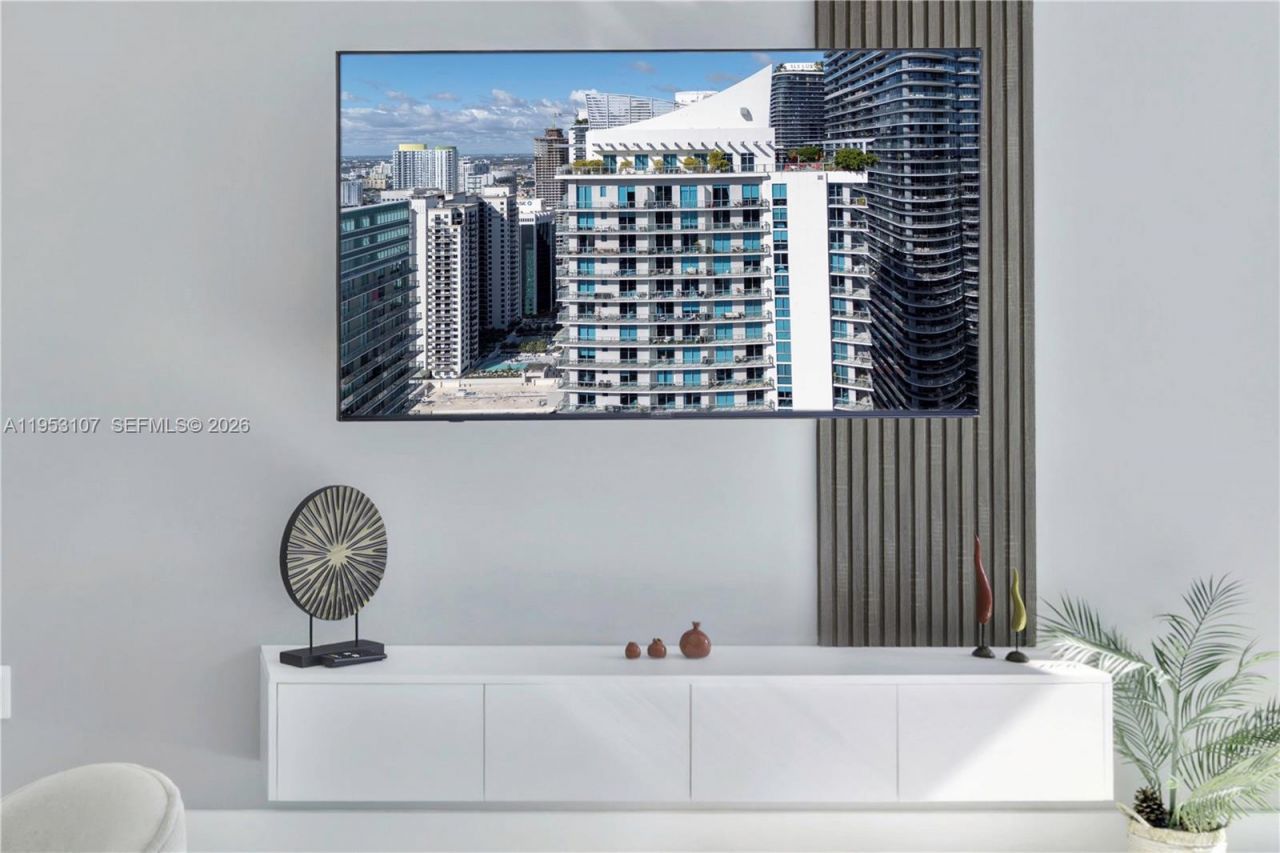 1100 S Miami Ave, Unit 4203, Miami, FL 33130 Photo