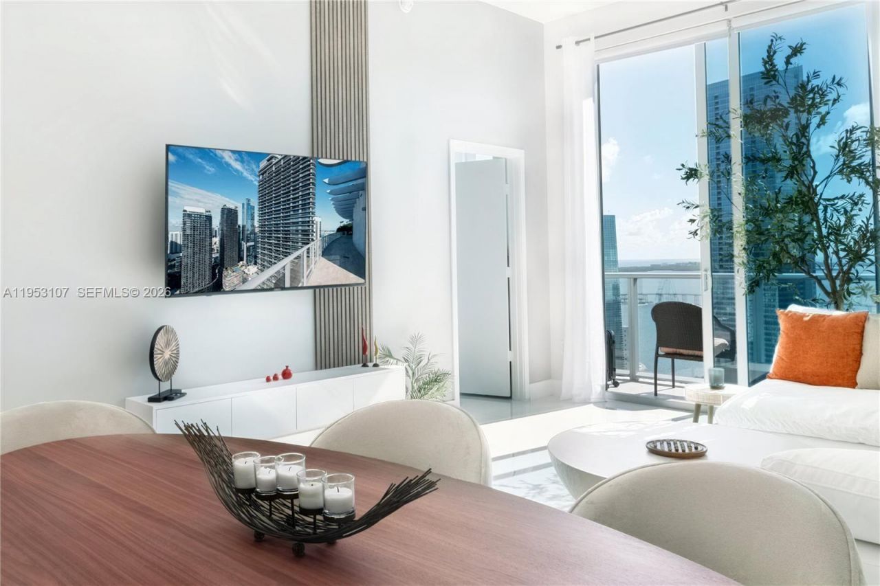 1100 S Miami Ave, Unit 4203, Miami, FL 33130 Photo