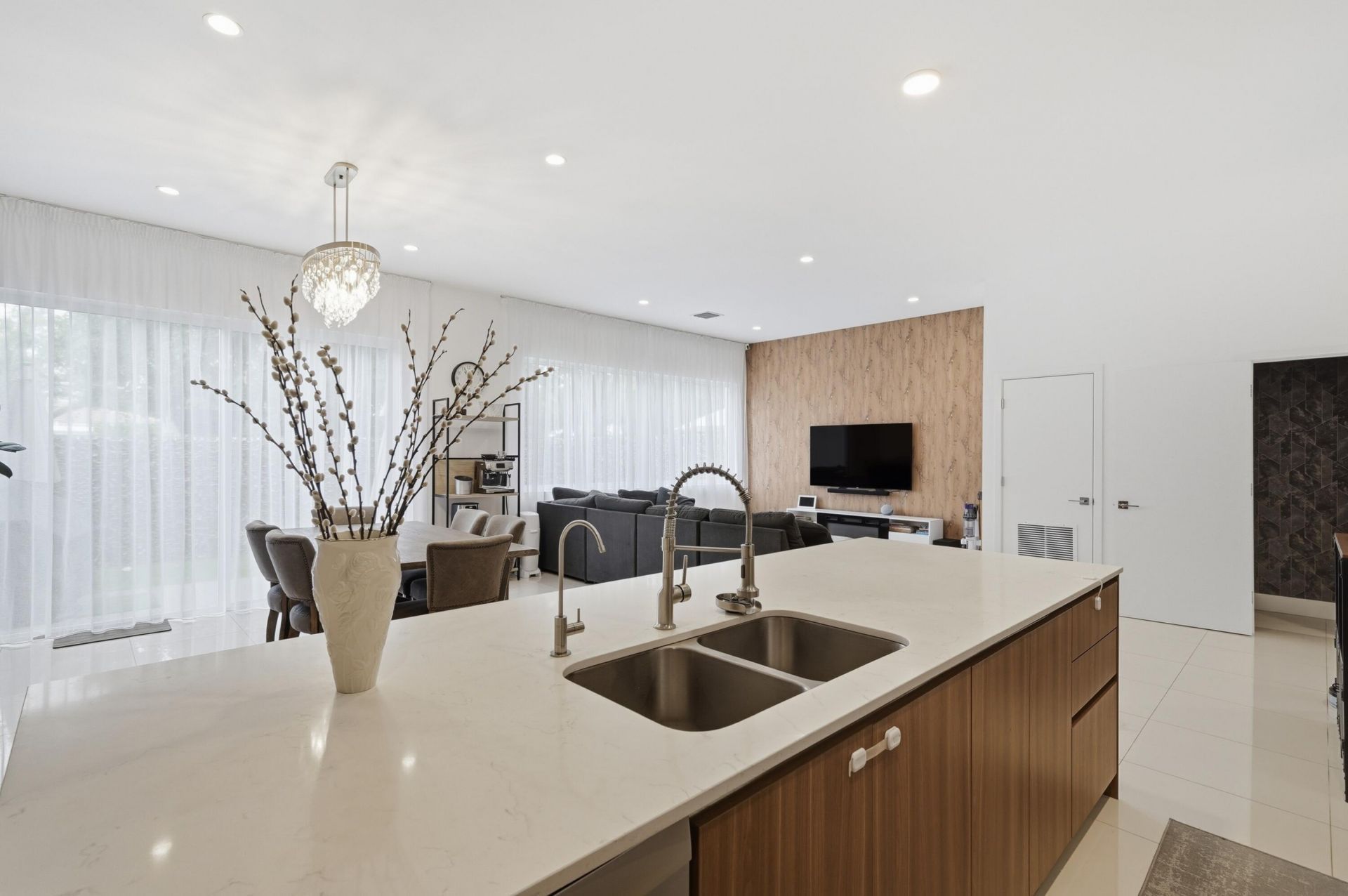 1241 NE 18th Avenue, Fort Lauderdale, FL 33304 Photo