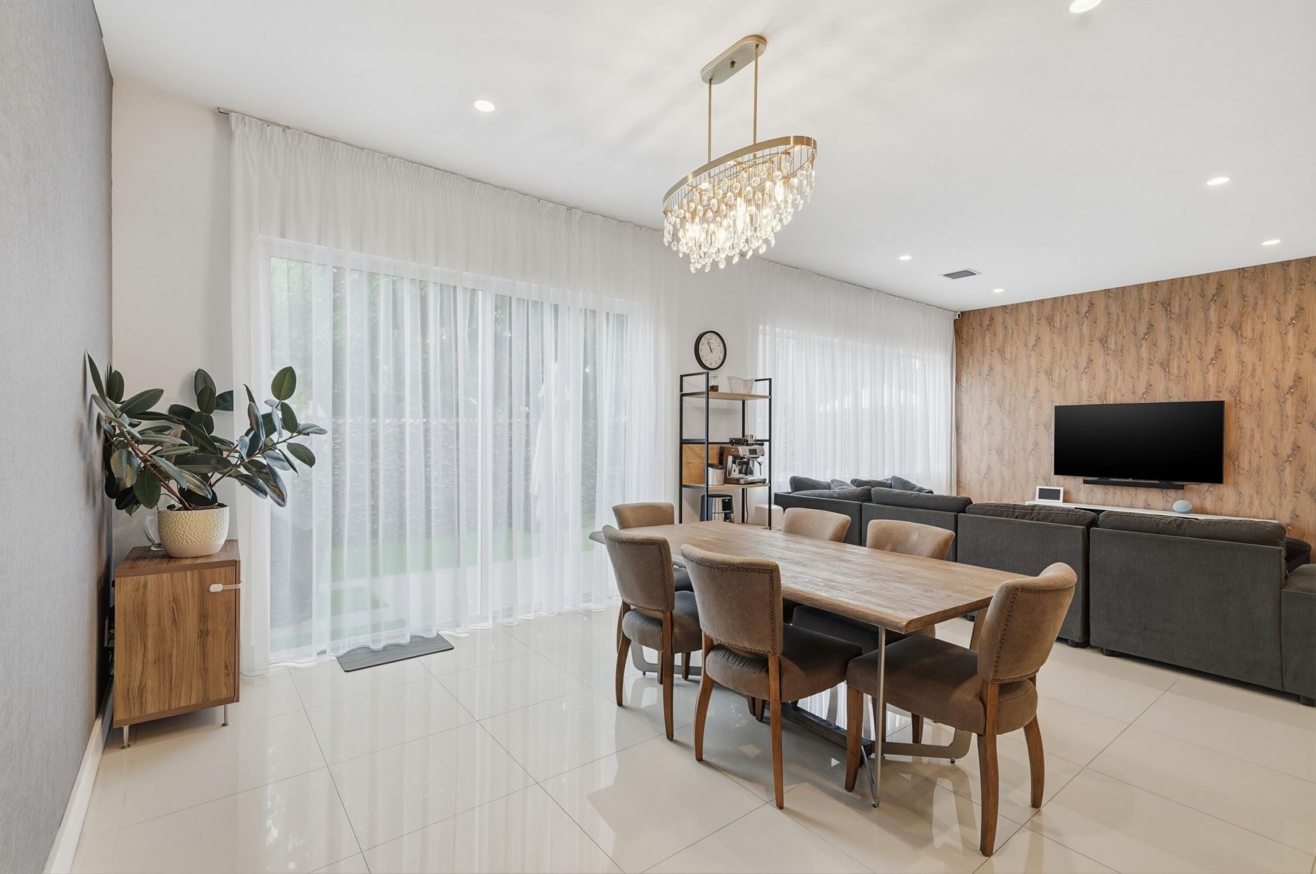 1241 NE 18th Avenue, Fort Lauderdale, FL 33304 Photo