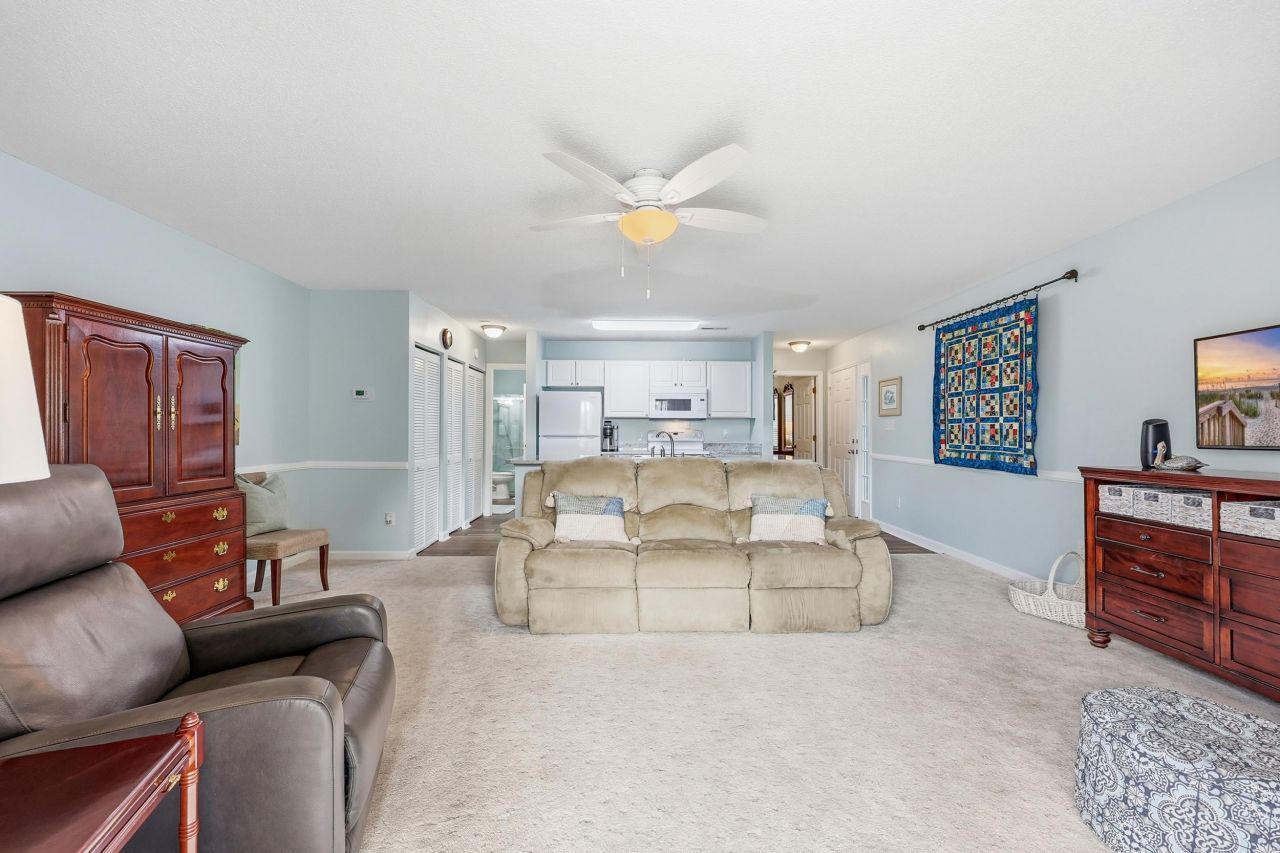 4363 Spa Dr. Photo 11