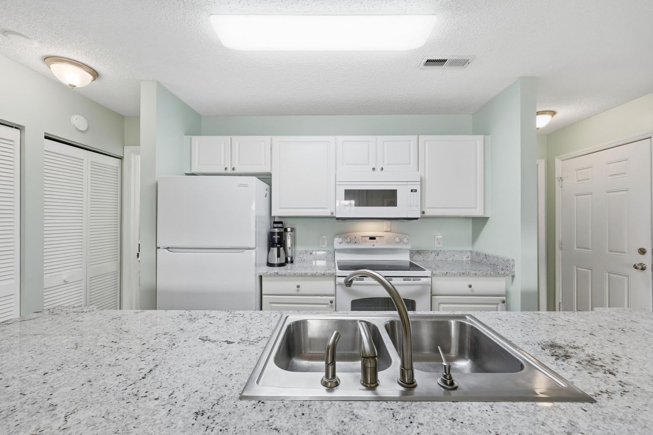 4363 Spa Dr. Photo 5