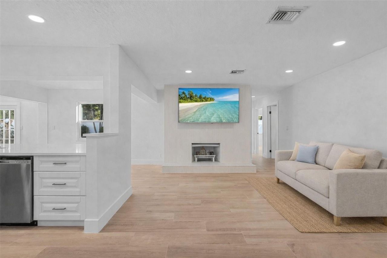 2830 NE 46th Street, Lighthouse Point, FL 33064 Photo